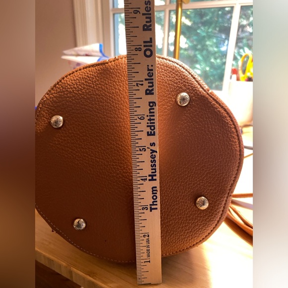 Polene numero 8. Pre-owned. See pics. No dust bag/box. Clean interior. - Picture 6 of 9